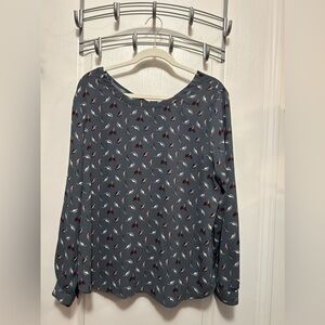 Ann Taylor Loft long Sleeve blouse women’s Large leaf print grayTop Shirt preppy